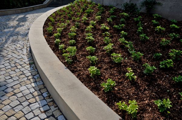 Commercial Mulching in Parrish